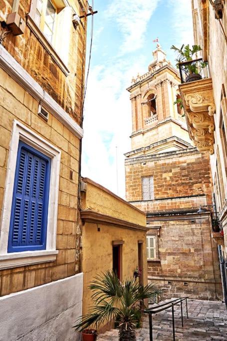 Apartment Charming Ground-floor Maisonette